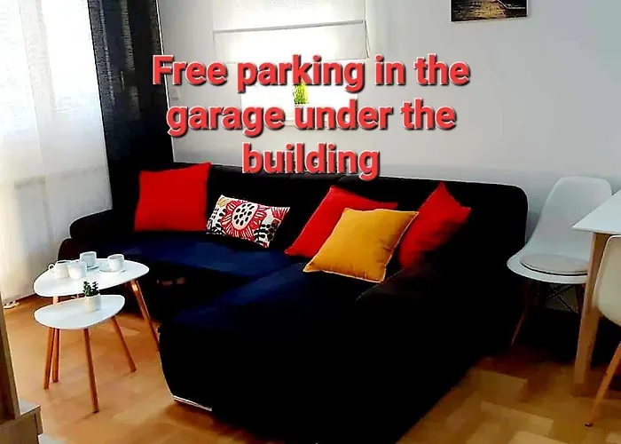 Apartment With Garage Lavici