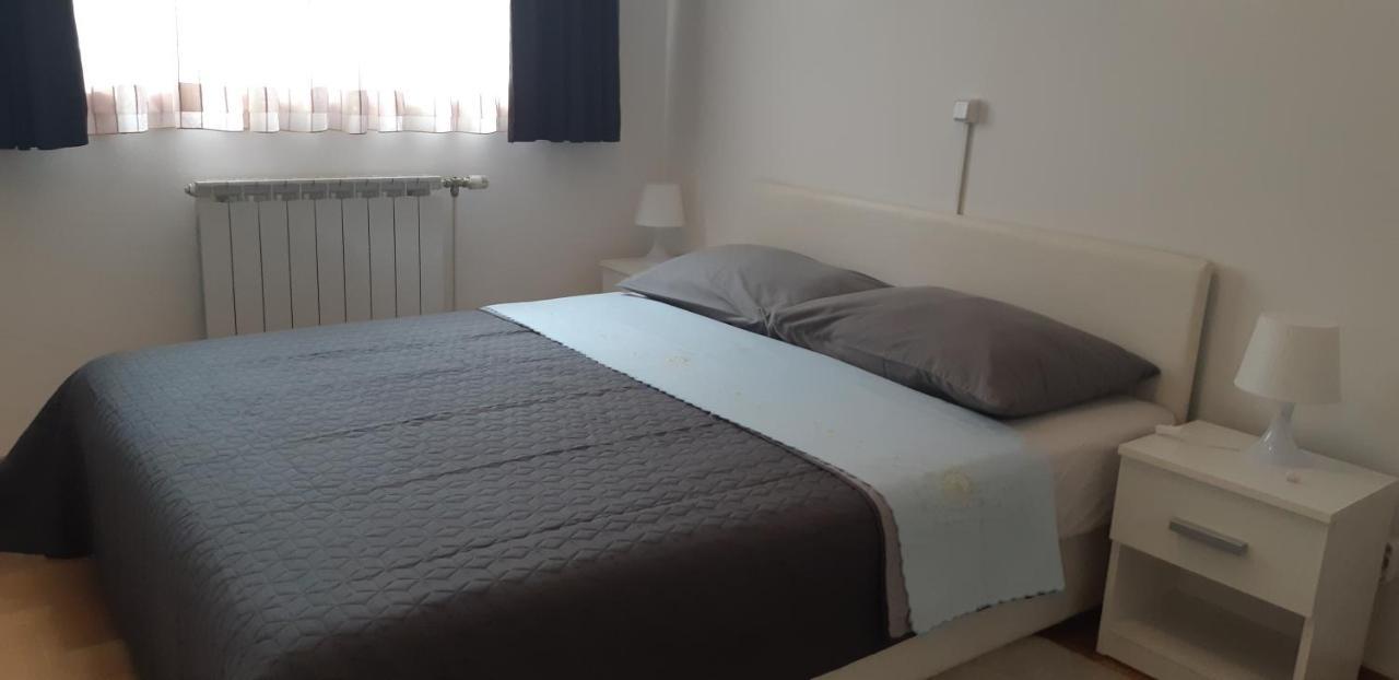 With Garage Lavici Apartment Zagreb
