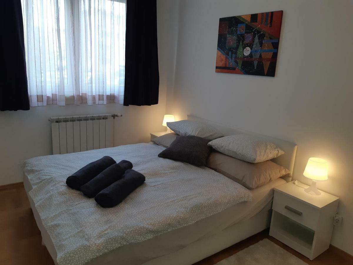 With Garage Lavici Apartment