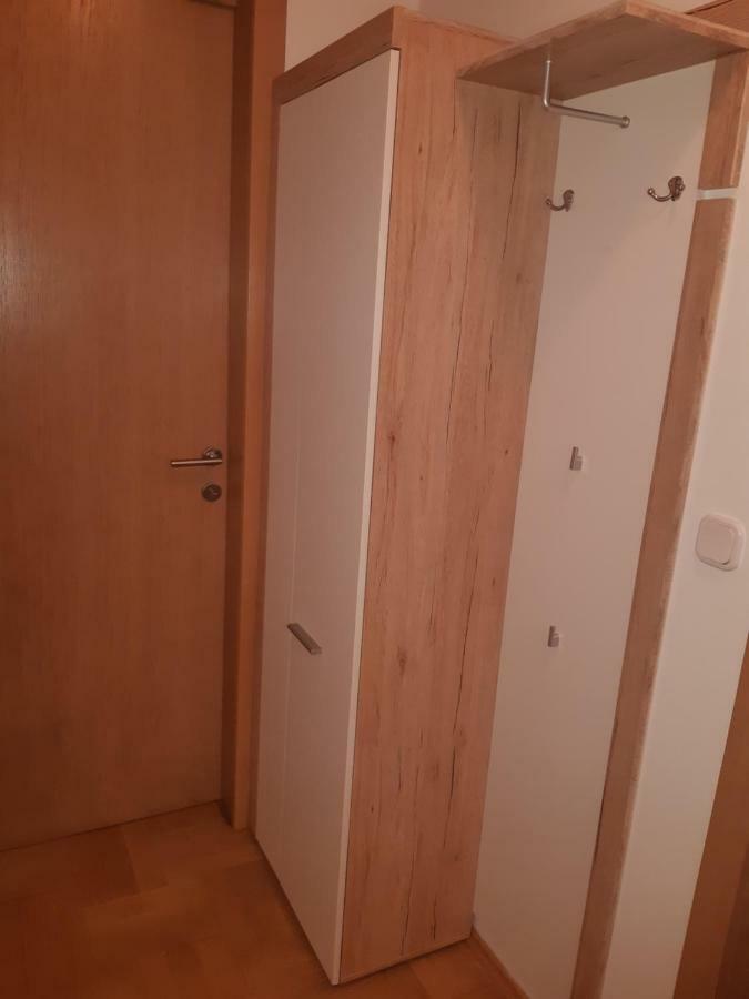 Apartment With Garage Lavici Zagreb