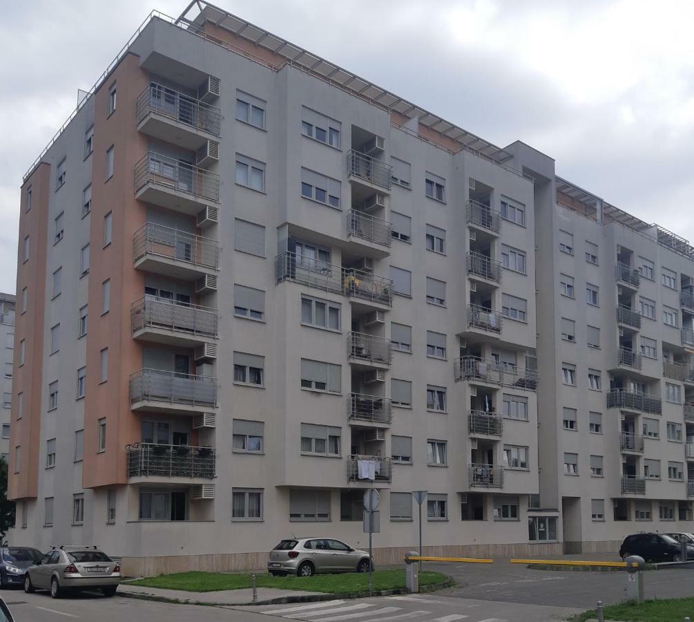 With Garage Lavici Apartment Zagreb